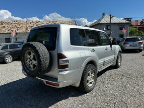 Mitsubishi Pajero  3,2 DID - 6