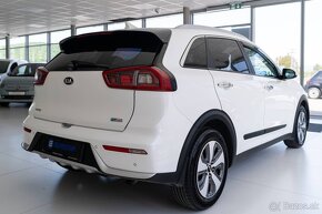 Kia Niro Hybrid A/T Gold - 6