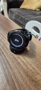 2x Samsung gear S3 frontier - 6