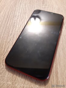 iPhone XR / 64GB Červený prasknutý displej - 6