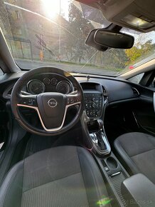 Opel Astra 2.0 CDTI - 6