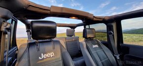 Jeep Wrangler Unlimited Sahara - 6