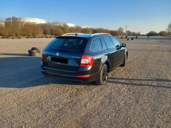 Škoda Octavia Combi 2.0 TDI Elegance/Style DSG - 6