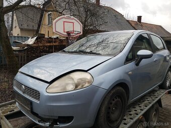 Fiat Punto Grande - 6