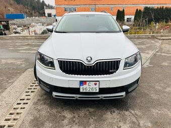 Skoda Octavia Scout 2.0Tdi 4x4 - 6