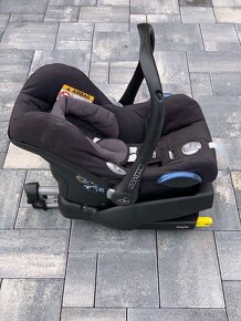 Autosedačka Maxi Cosi Cabriofix + iSize základňa - 6