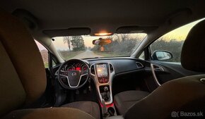 Opel Astra J Sport Tourer - 6