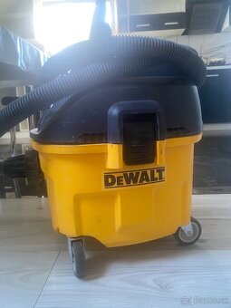 Predám vysávač dewalt - 6