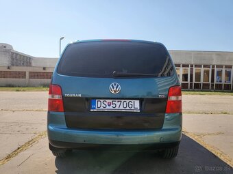 Volkswagen Touran 2.0 - 6