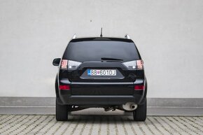 Mitsubishi Outlander 2.4 MIVEC Intense 4WD - 6