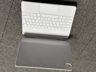 Apple iPad Magic Keyboard 12,9” - Nová - 6