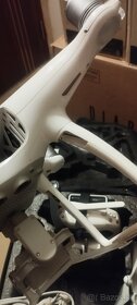 DJI Phantom 4 - 6