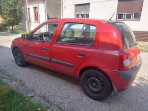 Renault Clio 1.5 DCI - 6