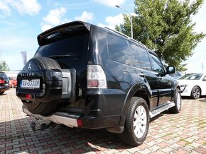 Mitsubishi Pajero Wagon 3,2 Di 147kW Automat 7 miestny / el. - 6