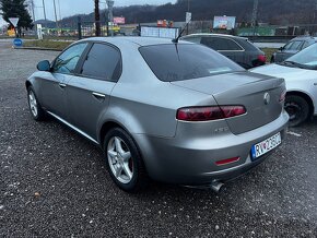 alfa romeo 159 - 6