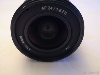 Samyang AF 24mm f/8FE Na Sony E Cena 199€ - 6