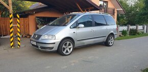 Sharan 2.0 tdi 2008  7miestne - 6