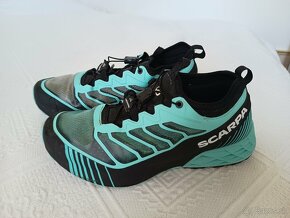 bezecke topanky SCARPA velkost 39,5 - 6