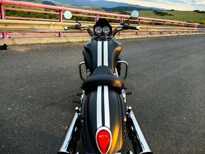 TRIUMPH ROCKET III -MATT PHANTOM BLACK-SLOVENSKA-1 MAJITEL - 6