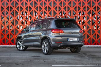 Volkswagen Tiguan 4-Motion R-line - 6