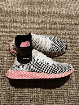 18x Dámské sportovní tenisky Adidas Deerupt (2) - 6