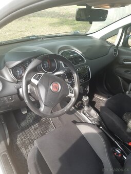 FIAT GRANDE PUNTO - 6