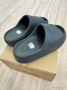 Adidas Yeezy Slide Dark Onyx veľ.37 - 6