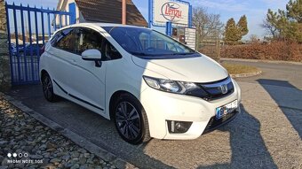 HONDA JAZZ   1,3i     VTEC     CVT       ELEGANCE - 6