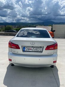 Lexus IS250 - 6