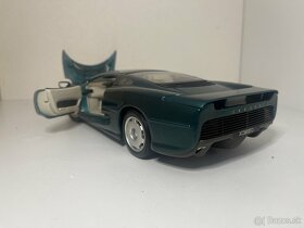 Predám Jaguár XJ220 1:18 - 6