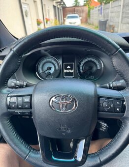 Toyota Hilux 2.4 D-4D Adventure - 6