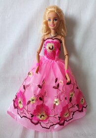 Dlhé Barbie šaty s doplnkami - 6