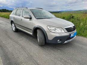 Škoda Octavia Scout 4x4 2.0 TDI - 6