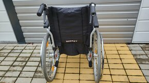 invalidny vozík 42cm pridavne brzdy pre asistenta schodolez - 6