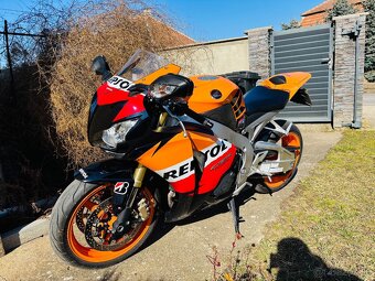 Honda cbr 1000 rr REPSOL - 6