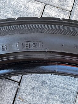 Bridgestone potenza S001 235/40 r19 - 6