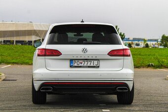 "Predané" Volkswagen Touareg 3.0 V6 TDI 286k 4Motion Tiptr - 6