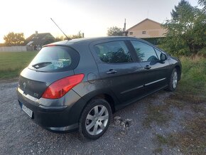 Predám Peugeot 308 hatchback automat - 6