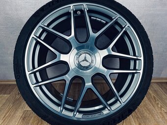 Originál letní kolesa Mercedes CLA45 AMG R19 - 6