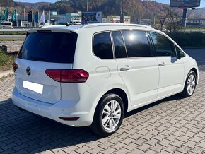 Volkswagen Touran 2.0 TDI DSG 7 MIEST NAVI KAMERA 2020 - 6