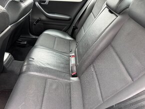 Audi A4 2.0 TDI S-Line - 6