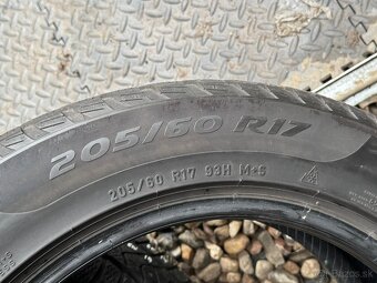 205/60/17 - Pirelli zimní pár pneu - 6