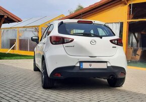 Mazda 2 - 6