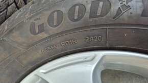 VW ORIGINAL ZIMNÁ SADA 215/60 R16 goodyear 8mm - 6