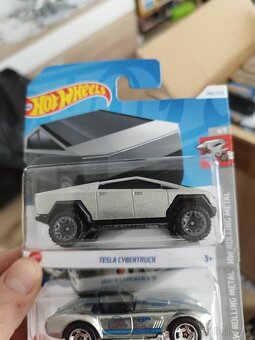 Hot wheels- Rolling metal - 6