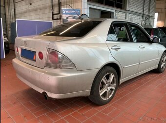 Lexus IS200 - 6