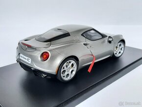 1:18 - Alfa Romeo 4C (2013) - AUTOart - 1:18 - 6