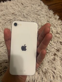 Predám IPhone SE 2020, 128GB - 6