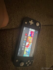 Nintendo Switch Lite - 6