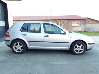 VW Golf 4 - 1.4 16V - 55KW -  Benzín - 6